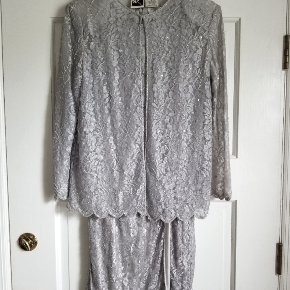 3 PC. Formal gown